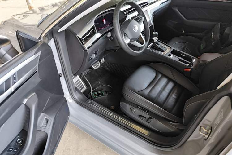 Used Volkswagen FAW-Volkswagen CC 2023 Hunting Vehicle 380TSI Hunter's Heart Edition Driver Seat