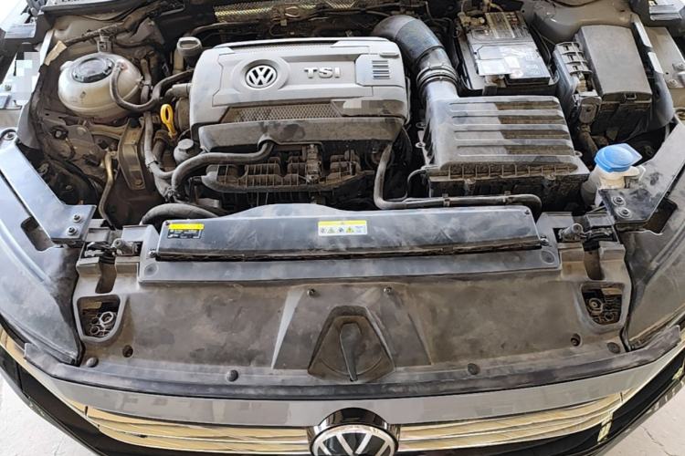 Used Volkswagen FAW-Volkswagen CC 2023 Hunting Vehicle 380TSI Hunter's Heart Edition Engine Bay
