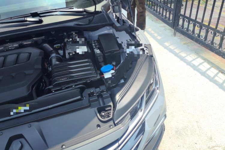 Used Volkswagen FAW-Volkswagen CC 2023 Hunting Vehicle 380TSI Hunter's Heart Edition Engine Bay Left