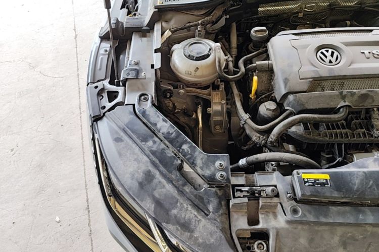 Used Volkswagen FAW-Volkswagen CC 2023 Hunting Vehicle 380TSI Hunter's Heart Edition Engine Bay Right