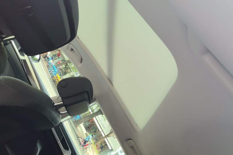 Used Volkswagen FAW-Volkswagen CC 2023 Hunting Vehicle 380TSI Hunter's Heart Edition Headliner