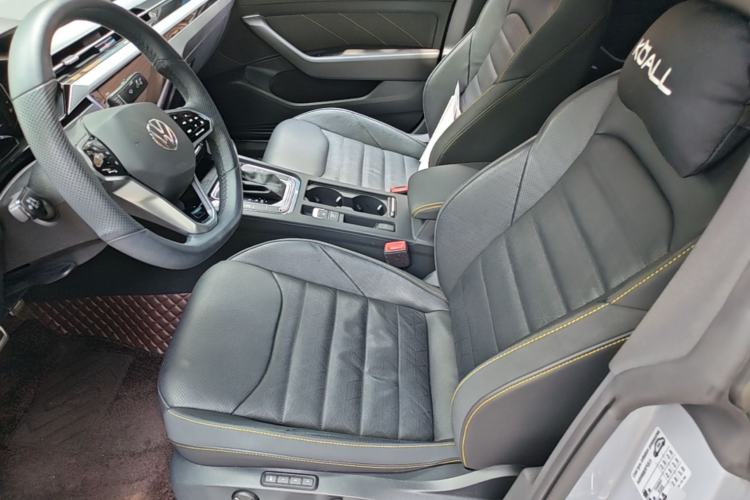 Used Volkswagen FAW-Volkswagen CC 2023 380TSI Striking Edition Left Front Seat