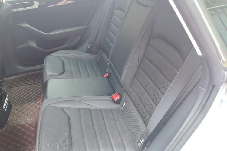 Used Volkswagen FAW-Volkswagen CC 2023 Hunting Vehicle 380TSI Hunter's Heart Edition Left Rear Seat