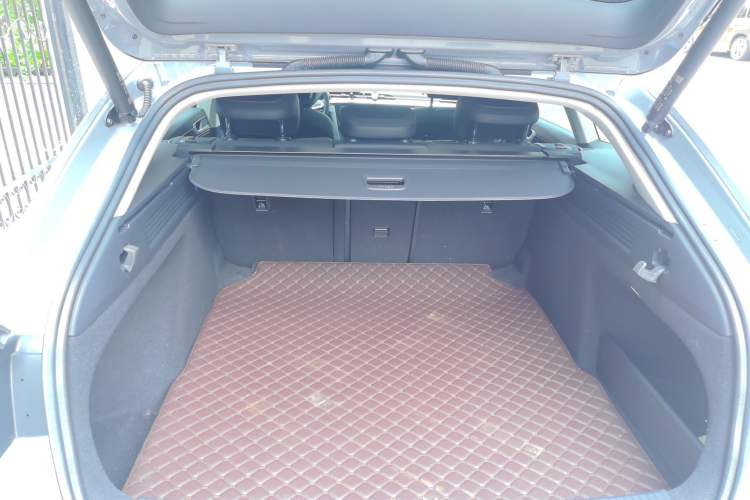 Used Volkswagen FAW-Volkswagen CC 2023 Hunting Vehicle 380TSI Hunter's Heart Edition Trunk
