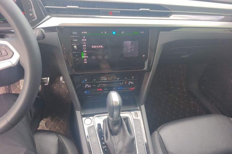 Used Volkswagen FAW-Volkswagen CC 2023 Hunting Vehicle 380TSI Hunter's Heart Edition Audio And AC Panel