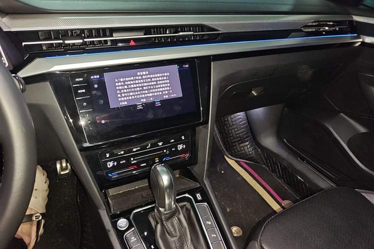 Used Volkswagen FAW-Volkswagen CC 2023 Hunting Vehicle 380TSI Hunter's Heart Edition Audio And AC Panel