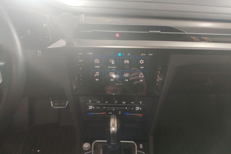 Used Volkswagen FAW-Volkswagen CC 2023 Hunting Vehicle 380TSI Hunter's Heart Edition Audio And AC Panel