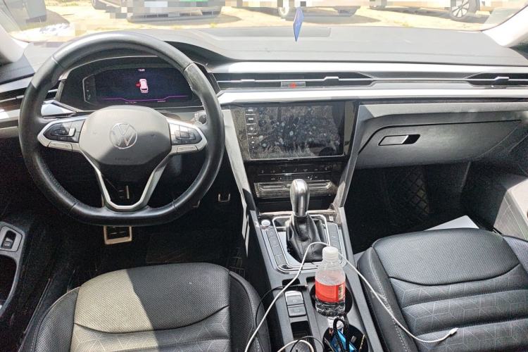 Used Volkswagen FAW-Volkswagen CC 2023 Hunting Vehicle 380TSI Hunter's Heart Edition Center Console