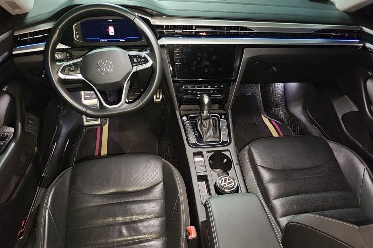 Used Volkswagen FAW-Volkswagen CC 2023 Hunting Vehicle 380TSI Hunter's Heart Edition Center Console