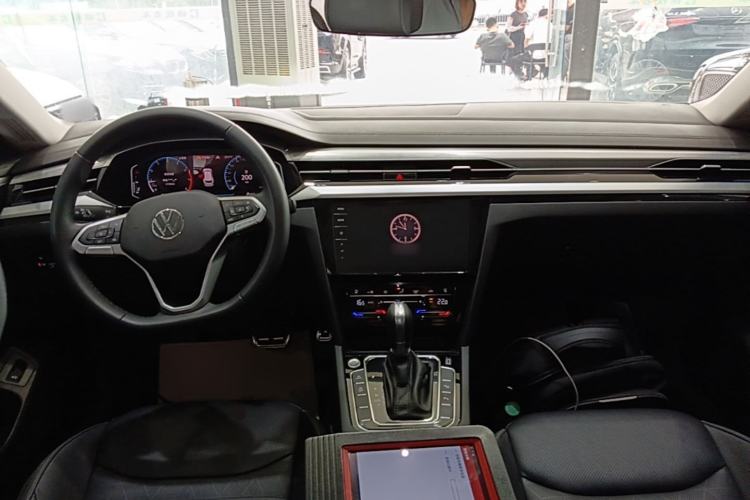 Used Volkswagen FAW-Volkswagen CC 2023 Hunting Vehicle 380TSI Hunter's Heart Edition Center Console