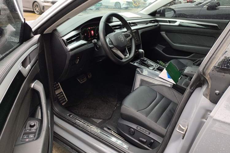Used Volkswagen FAW-Volkswagen CC 2023 Hunting Vehicle 380TSI Hunter's Heart Edition Driver Seat
