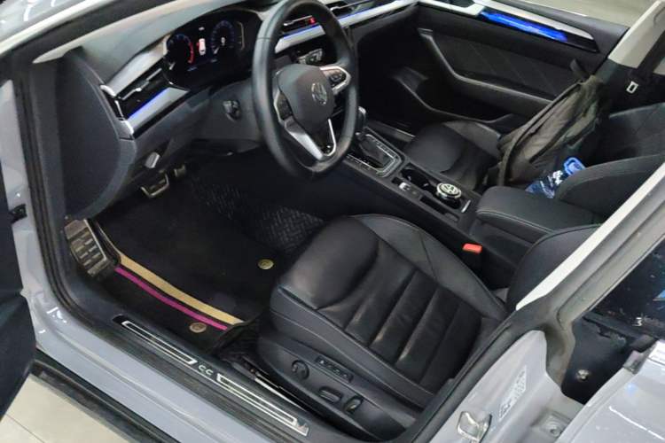 Used Volkswagen FAW-Volkswagen CC 2023 Hunting Vehicle 380TSI Hunter's Heart Edition Driver Seat