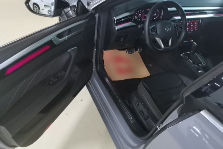 Used Volkswagen FAW-Volkswagen CC 2023 380TSI Striking Edition Driver Seat