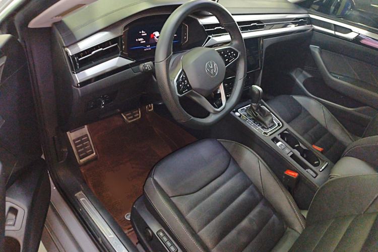 Used Volkswagen FAW-Volkswagen CC 2023 380TSI Striking Edition Driver Seat
