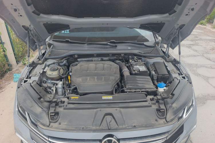 Used Volkswagen FAW-Volkswagen CC 2023 Hunting Vehicle 380TSI Hunter's Heart Edition Engine Bay