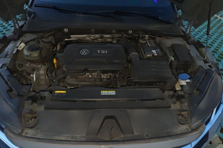 Used Volkswagen FAW-Volkswagen CC 2023 380TSI Striking Edition Engine Bay