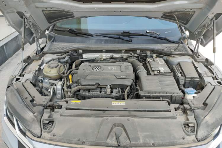 Used Volkswagen FAW-Volkswagen CC 2023 380TSI Striking Edition Engine Bay