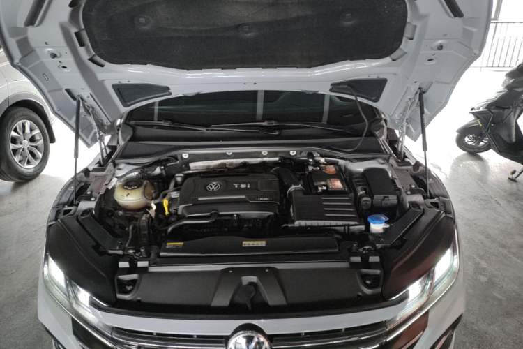 Used Volkswagen FAW-Volkswagen CC 2023 380TSI Striking Edition Engine Bay
