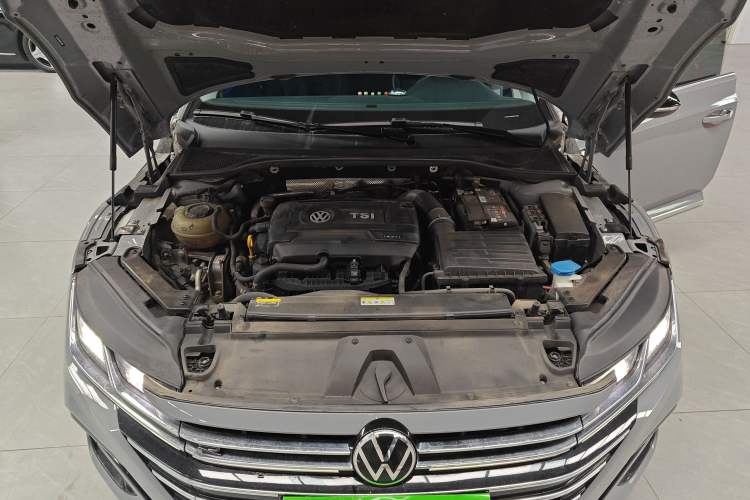 Used Volkswagen FAW-Volkswagen CC 2023 380TSI Striking Edition Engine Bay
