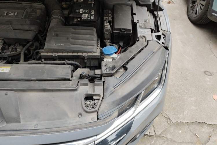 Used Volkswagen FAW-Volkswagen CC 2023 380TSI Striking Edition Engine Bay Left
