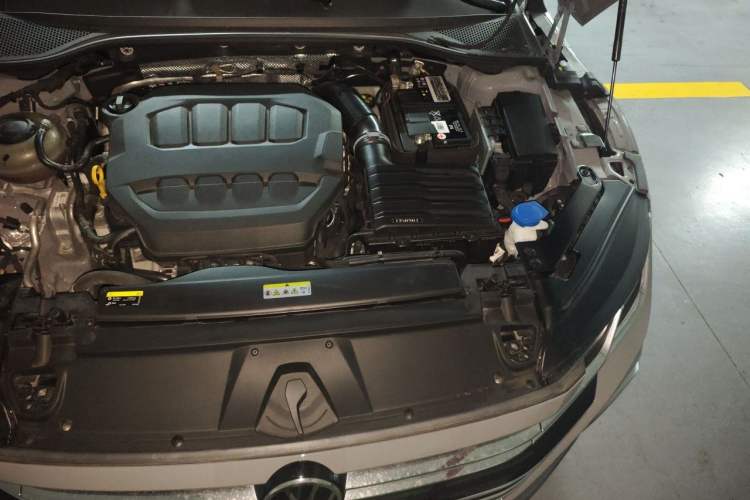 Used Volkswagen FAW-Volkswagen CC 2023 Hunting Vehicle 380TSI Hunter's Heart Edition Engine Bay Left