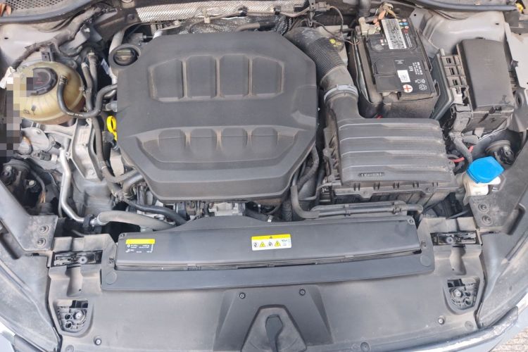 Used Volkswagen FAW-Volkswagen CC 2023 Hunting Vehicle 380TSI Hunter's Heart Edition Engine Bay