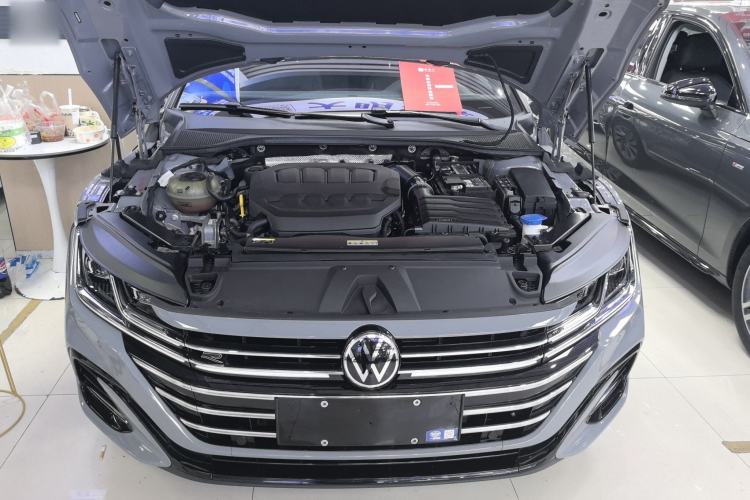 Used Volkswagen FAW-Volkswagen CC 2023 380TSI Striking Edition Engine Bay