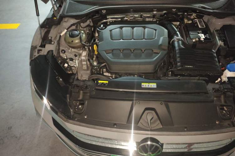 Used Volkswagen FAW-Volkswagen CC 2023 Hunting Vehicle 380TSI Hunter's Heart Edition Engine Bay Right