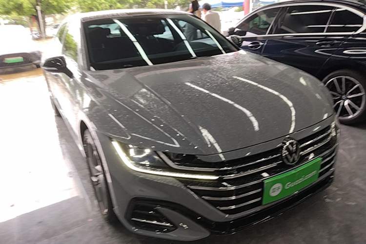 Used Volkswagen FAW-Volkswagen CC 2023 380TSI Striking Edition Exterior 1