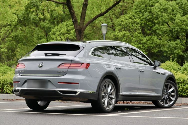 Used Volkswagen FAW-Volkswagen CC 2023 Hunting Vehicle 380TSI Hunter's Heart Edition Exterior 2