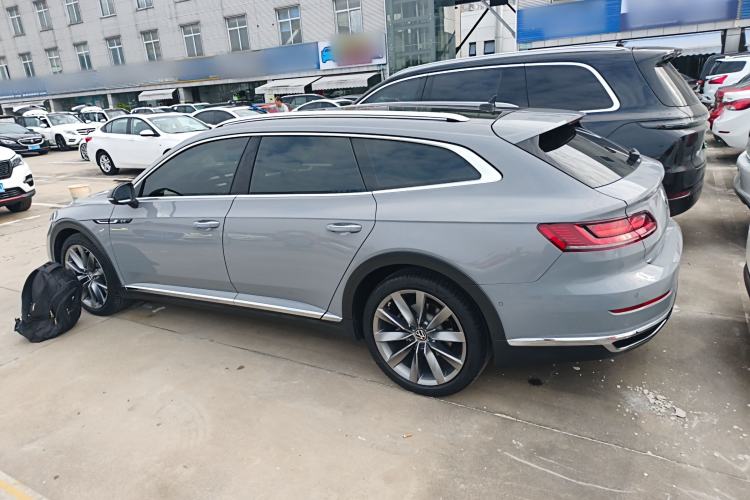 Used Volkswagen FAW-Volkswagen CC 2023 Hunting Vehicle 380TSI Hunter's Heart Edition Exterior 3