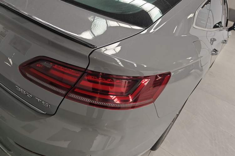Used Volkswagen FAW-Volkswagen CC 2023 380TSI Striking Edition Exterior 3