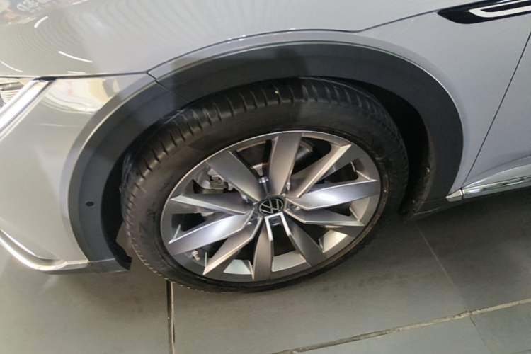 Used Volkswagen FAW-Volkswagen CC 2023 Hunting Vehicle 380TSI Hunter's Heart Edition Exterior 4
