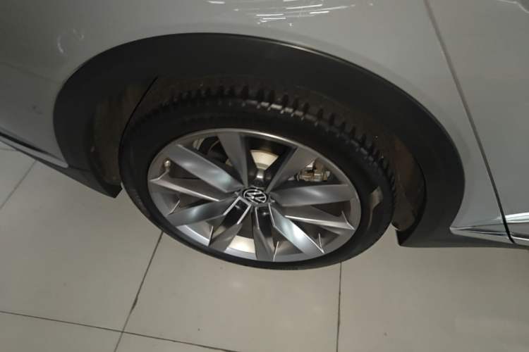 Used Volkswagen FAW-Volkswagen CC 2023 Hunting Vehicle 380TSI Hunter's Heart Edition Exterior 5