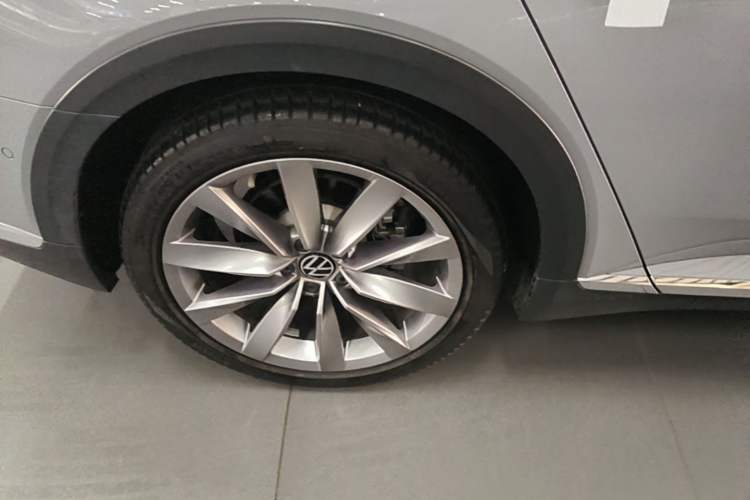 Used Volkswagen FAW-Volkswagen CC 2023 Hunting Vehicle 380TSI Hunter's Heart Edition Exterior 5