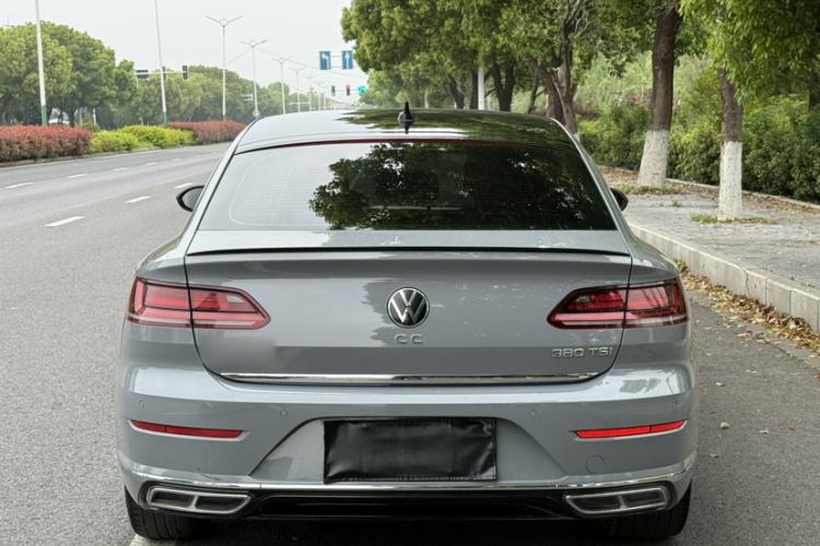 Used Volkswagen FAW-Volkswagen CC 2023 380TSI Striking Edition Exterior 5
