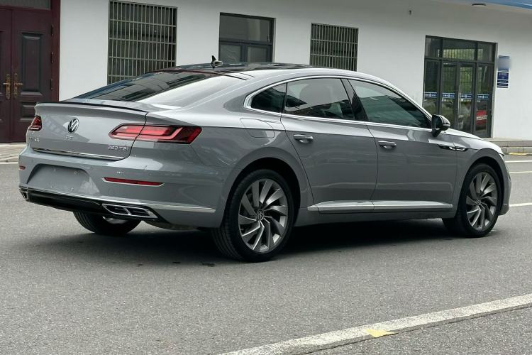 Used Volkswagen FAW-Volkswagen CC 2023 380TSI Striking Edition Exterior 5