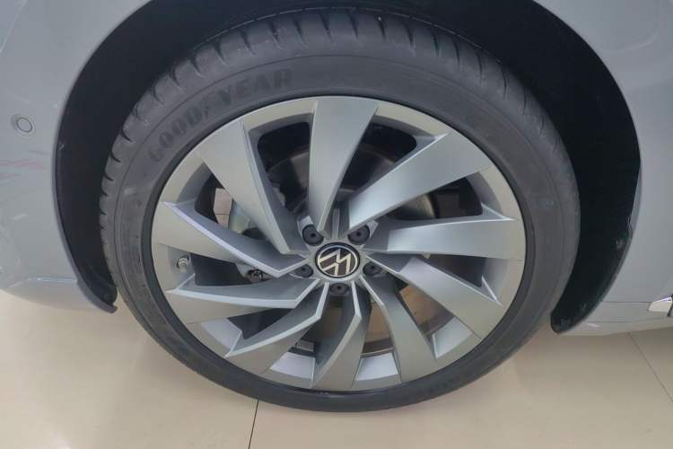 Used Volkswagen FAW-Volkswagen CC 2023 380TSI Striking Edition Exterior 7