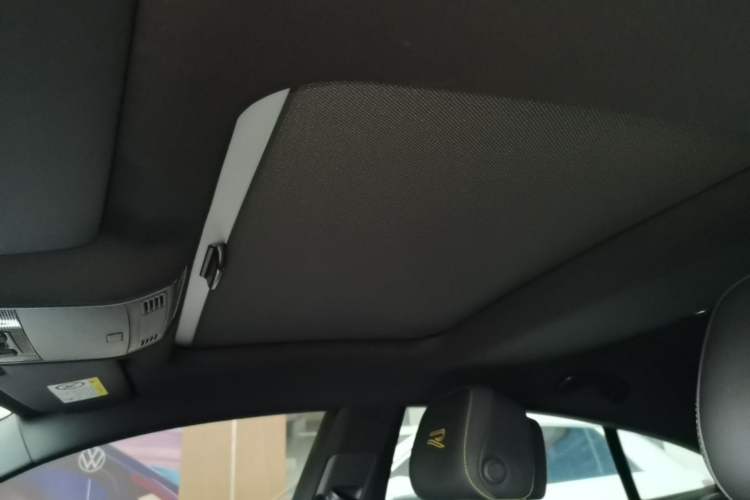 Used Volkswagen FAW-Volkswagen CC 2023 380TSI Striking Edition Headliner