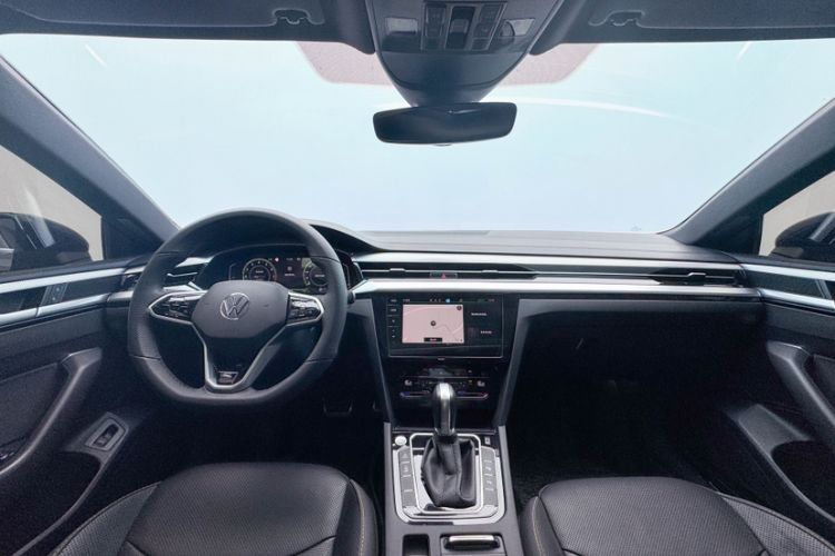 Used Volkswagen FAW-Volkswagen CC 2023 380TSI Striking Edition Interior 1
