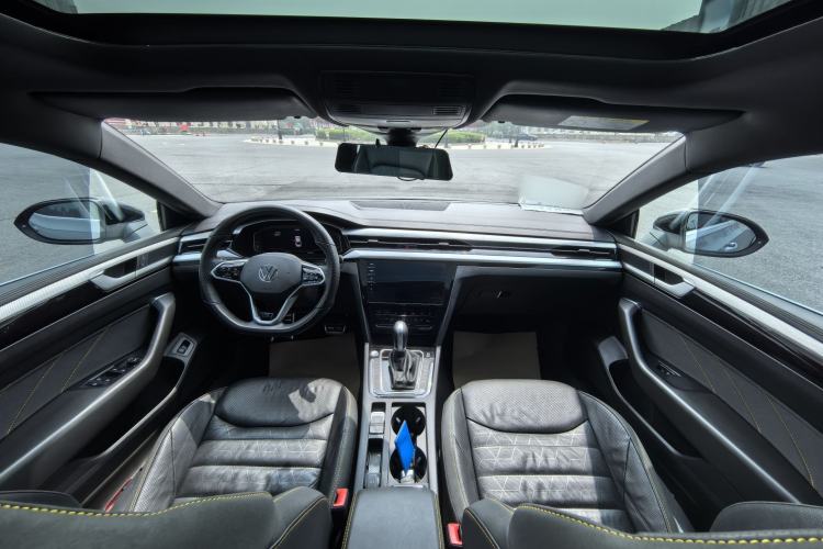 Used Volkswagen FAW-Volkswagen CC 2023 380TSI Striking Edition Interior 2