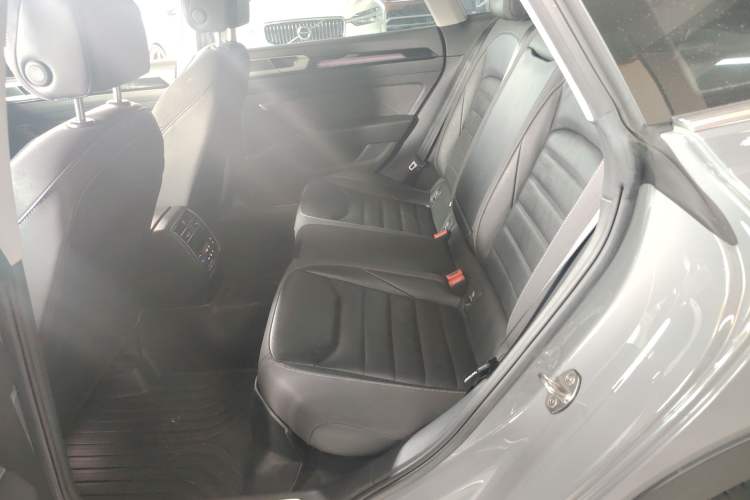 Used Volkswagen FAW-Volkswagen CC 2023 Hunting Vehicle 380TSI Hunter's Heart Edition Interior 4