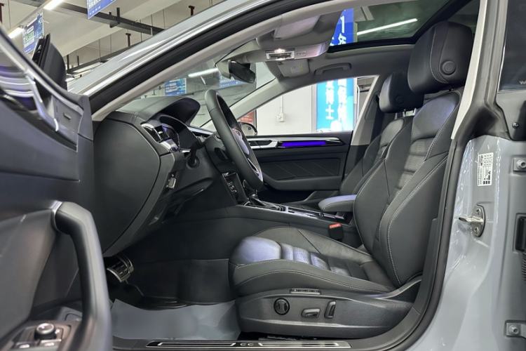Used Volkswagen FAW-Volkswagen CC 2023 Hunting Vehicle 380TSI Hunter's Heart Edition Interior 6