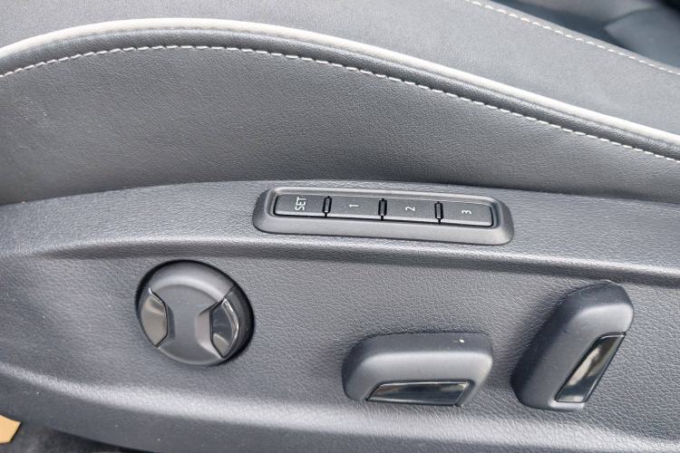 Used Volkswagen FAW-Volkswagen CC 2023 Adventure Vehicle 380TSI Trailblazer Edition Interior 7