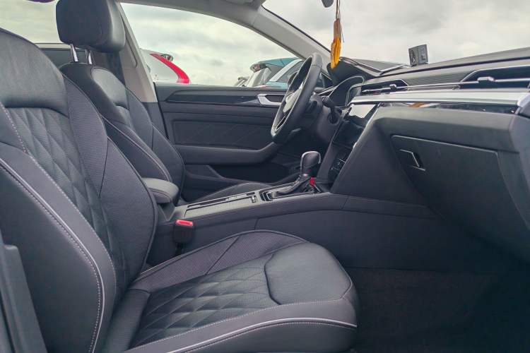 Used Volkswagen FAW-Volkswagen CC 2023 Adventure Vehicle 380TSI Trailblazer Edition Interior 8