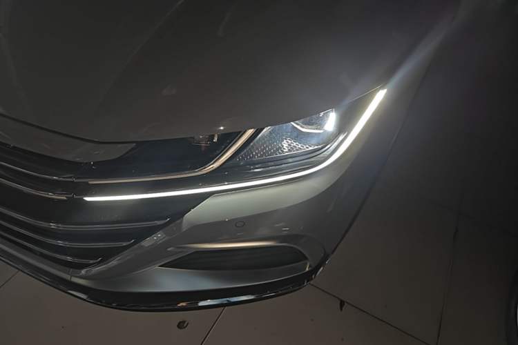 Used Volkswagen FAW-Volkswagen CC 2023 Hunting Vehicle 380TSI Hunter's Heart Edition Left Front Headlight