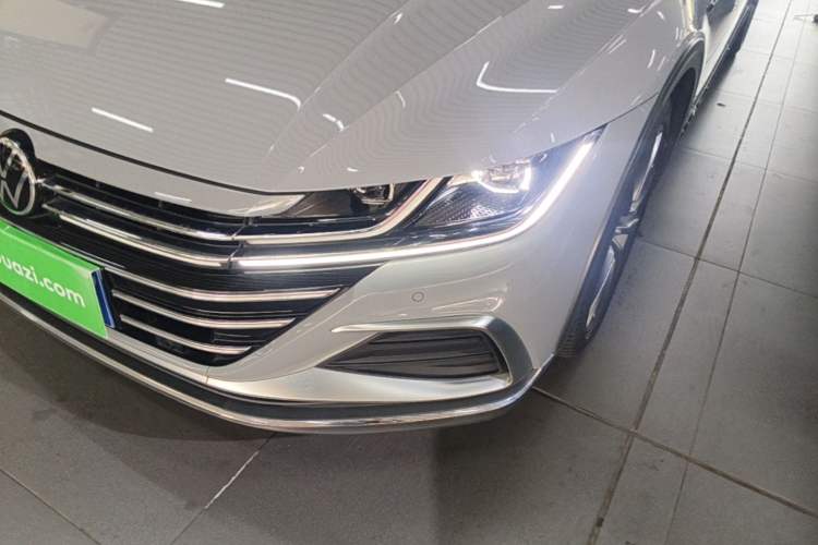 Used Volkswagen FAW-Volkswagen CC 2023 Hunting Vehicle 380TSI Hunter's Heart Edition Left Front Headlight