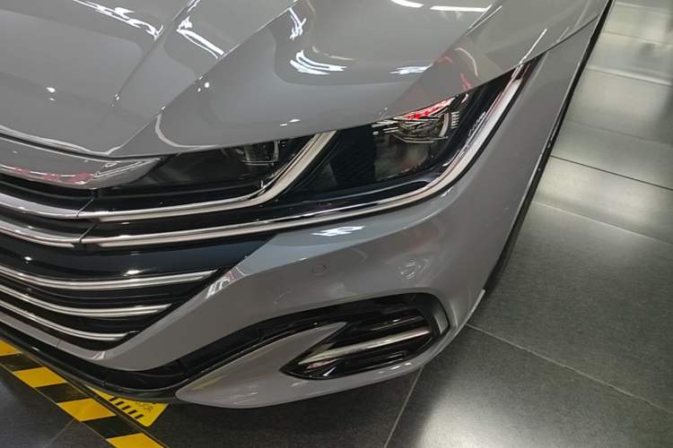 Used Volkswagen FAW-Volkswagen CC 2023 380TSI Striking Edition Left Front Headlight