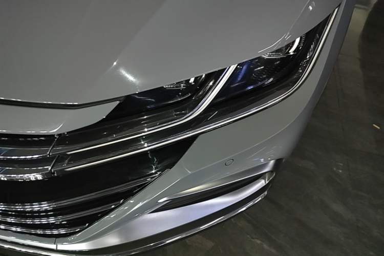 Used Volkswagen FAW-Volkswagen CC 2023 Hunting Vehicle 380TSI Hunter's Heart Edition Left Front Headlight