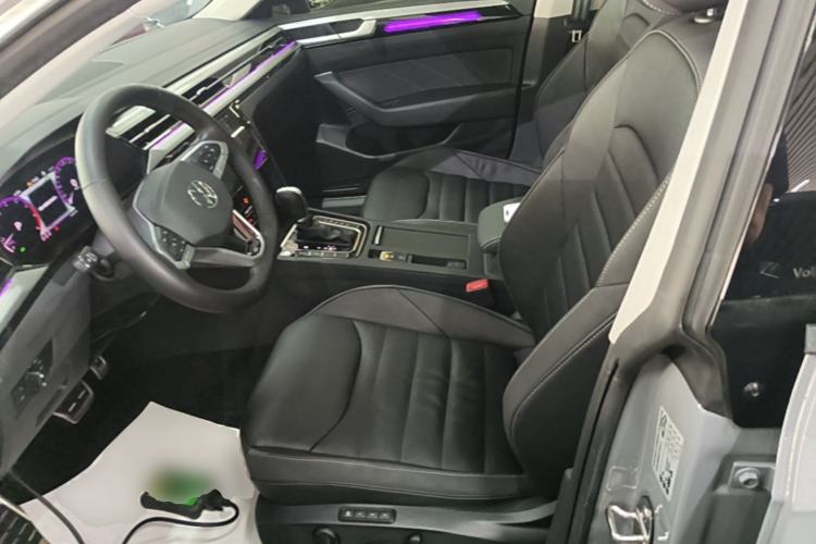 Used Volkswagen FAW-Volkswagen CC 2023 Hunting Vehicle 380TSI Hunter's Heart Edition Left Front Seat